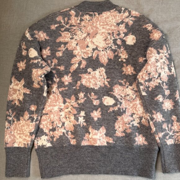Listicle Gray Skies Floral Sweater, Small, Crew Neck Knit Ribbed Grandmacore - Picture 13 of 13